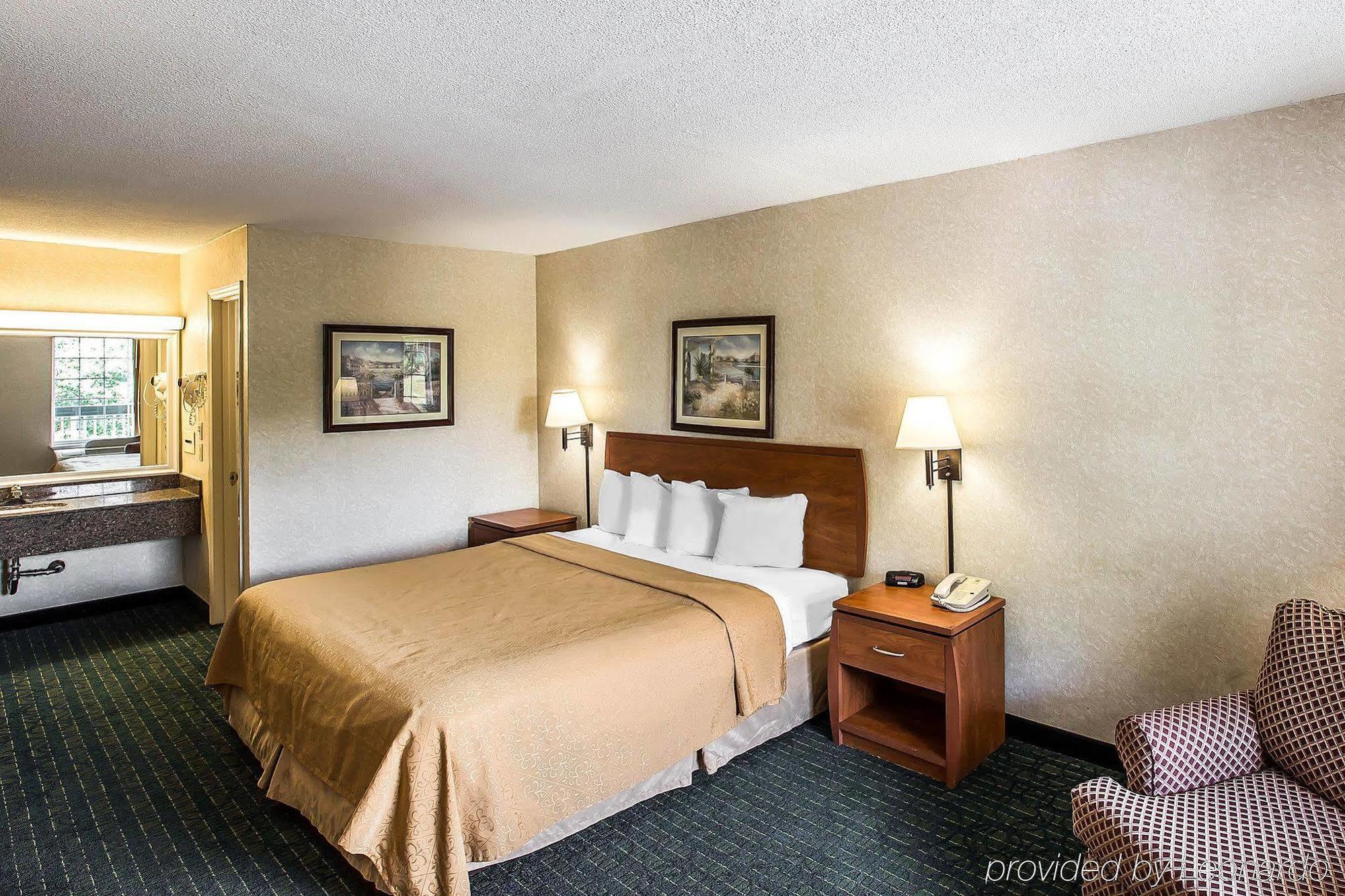 Greenville Inn & Suites Eksteriør billede