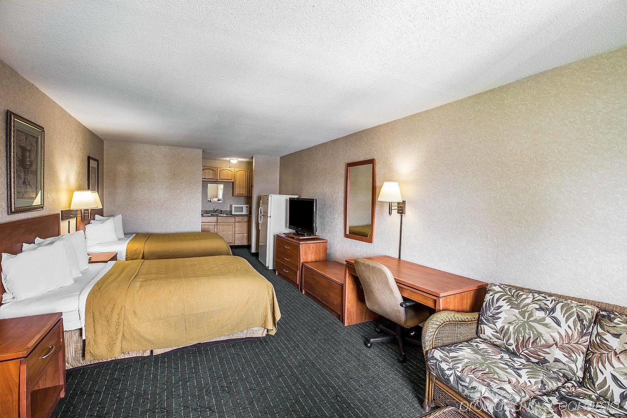 Greenville Inn & Suites Eksteriør billede